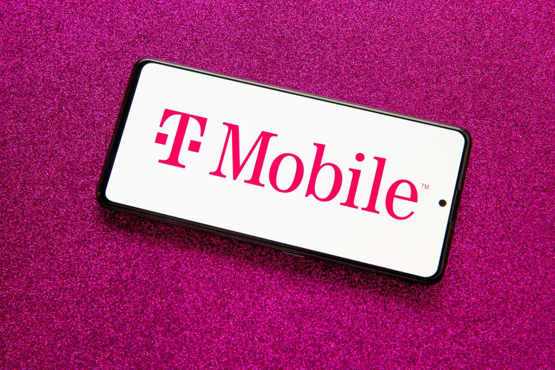 T-Mobile looking potential hack of data on one hundred million customers