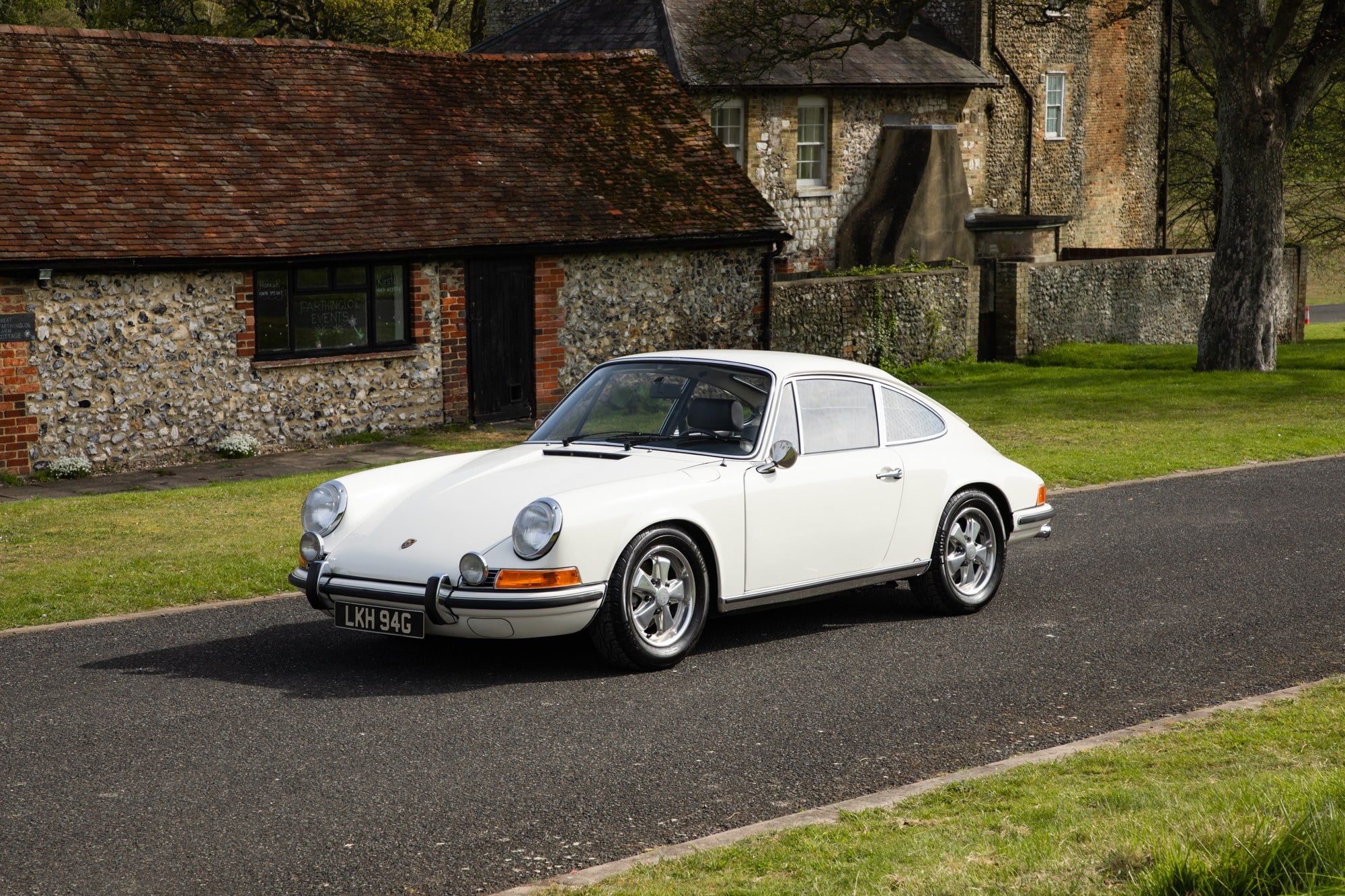Porsche 911 2.0 160 PS