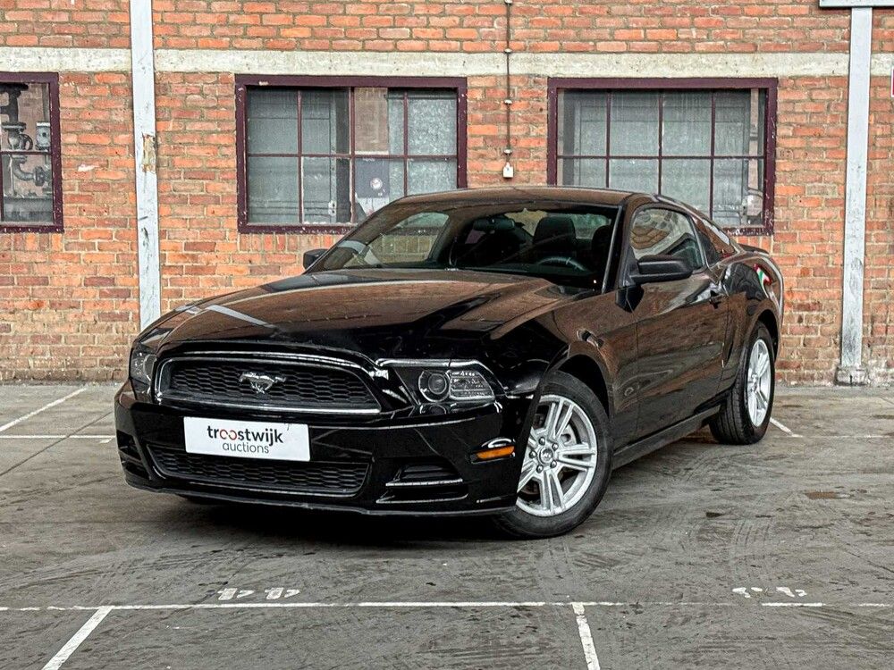 Ford Mustang 3.7 305 PS