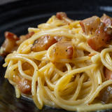 Traditional spaghetti carbonara