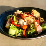 Half-seared tuna salad