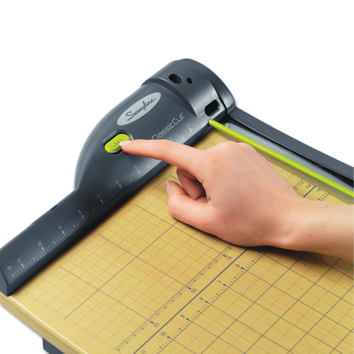 Swingline Paper Trimmer, 15 Sheets Capacity (ClassicCut Pro)