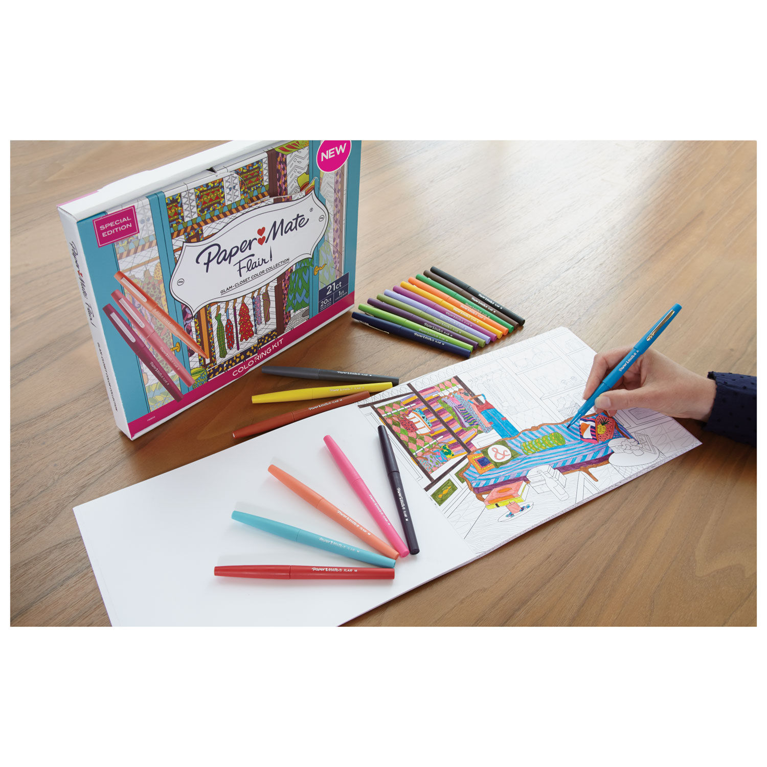 Coloring kit - Notebook and pencils