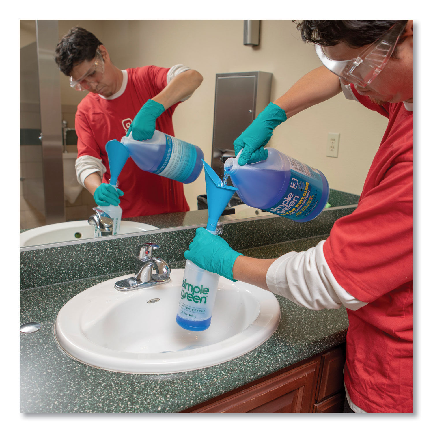 Clean Building Glass Cleaner Concentrate by Simple Green® SMP11301