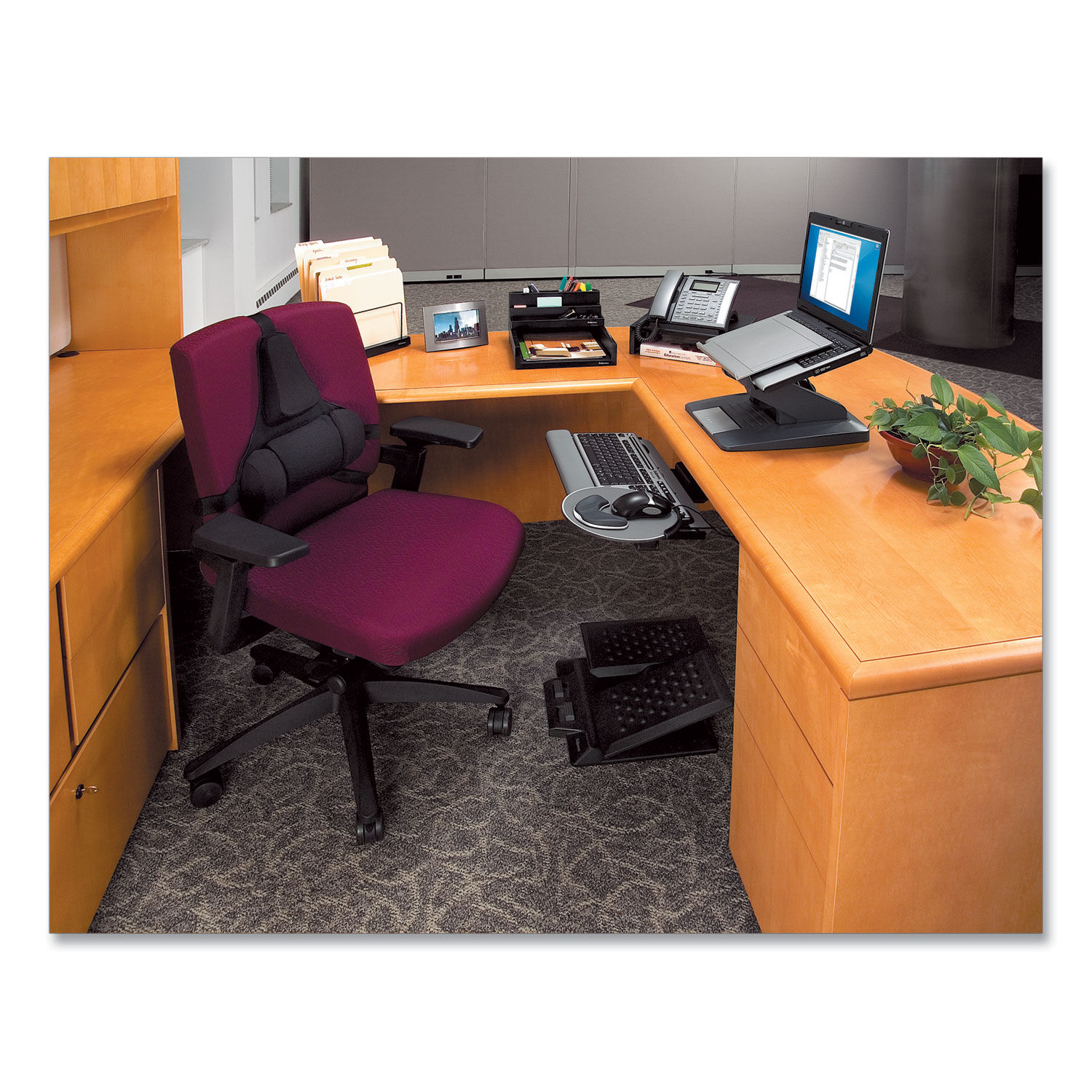 FELLOWES OFFICE FOOTREST GRAPHITE