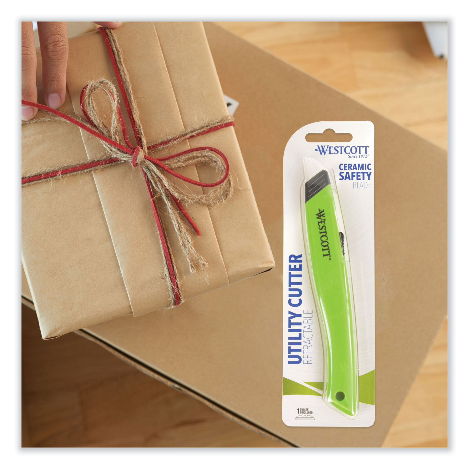 Westcott Safety Ceramic Blade Box Cutter, 6.15 in, Green