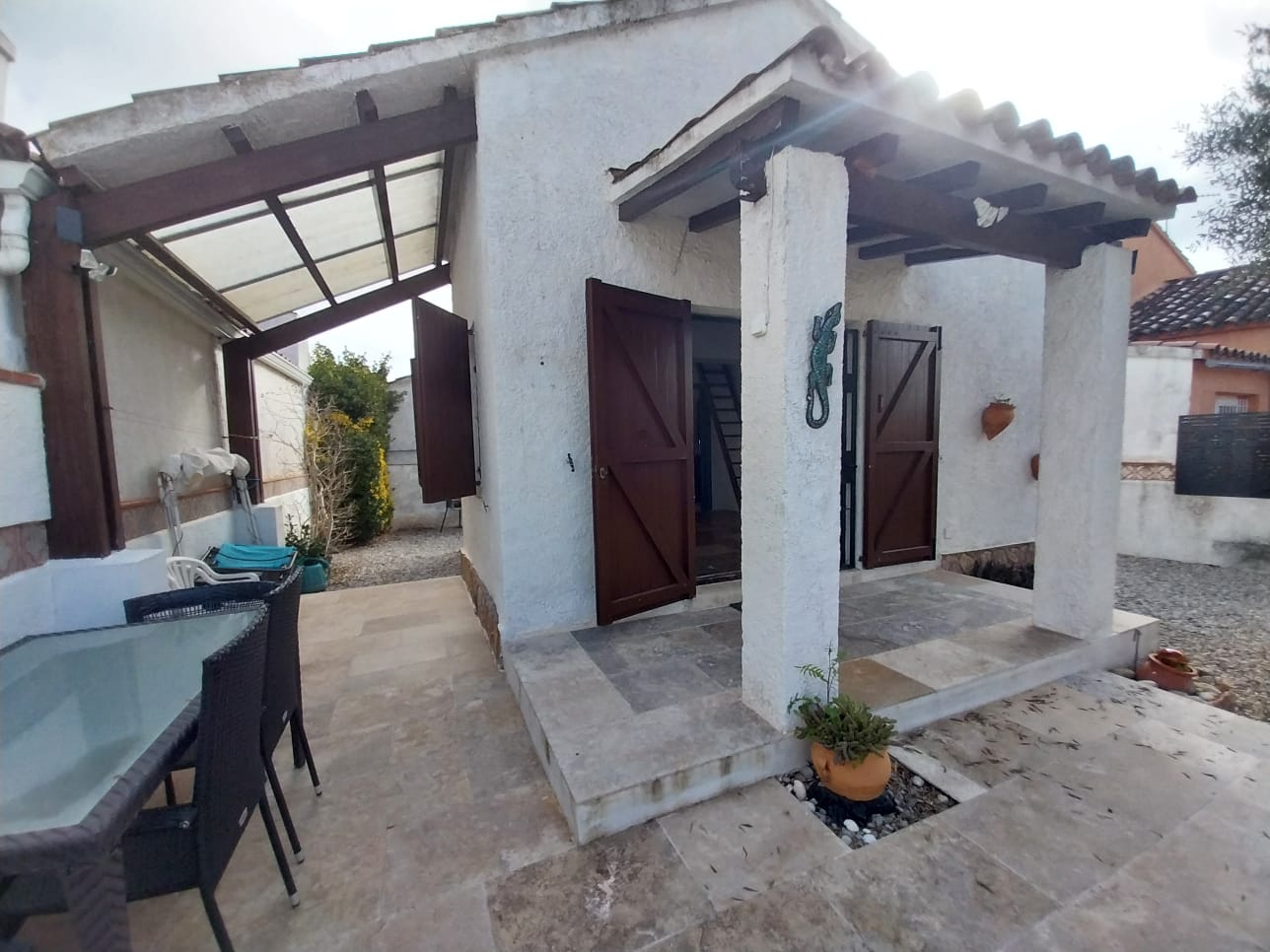 chalet Escala, L