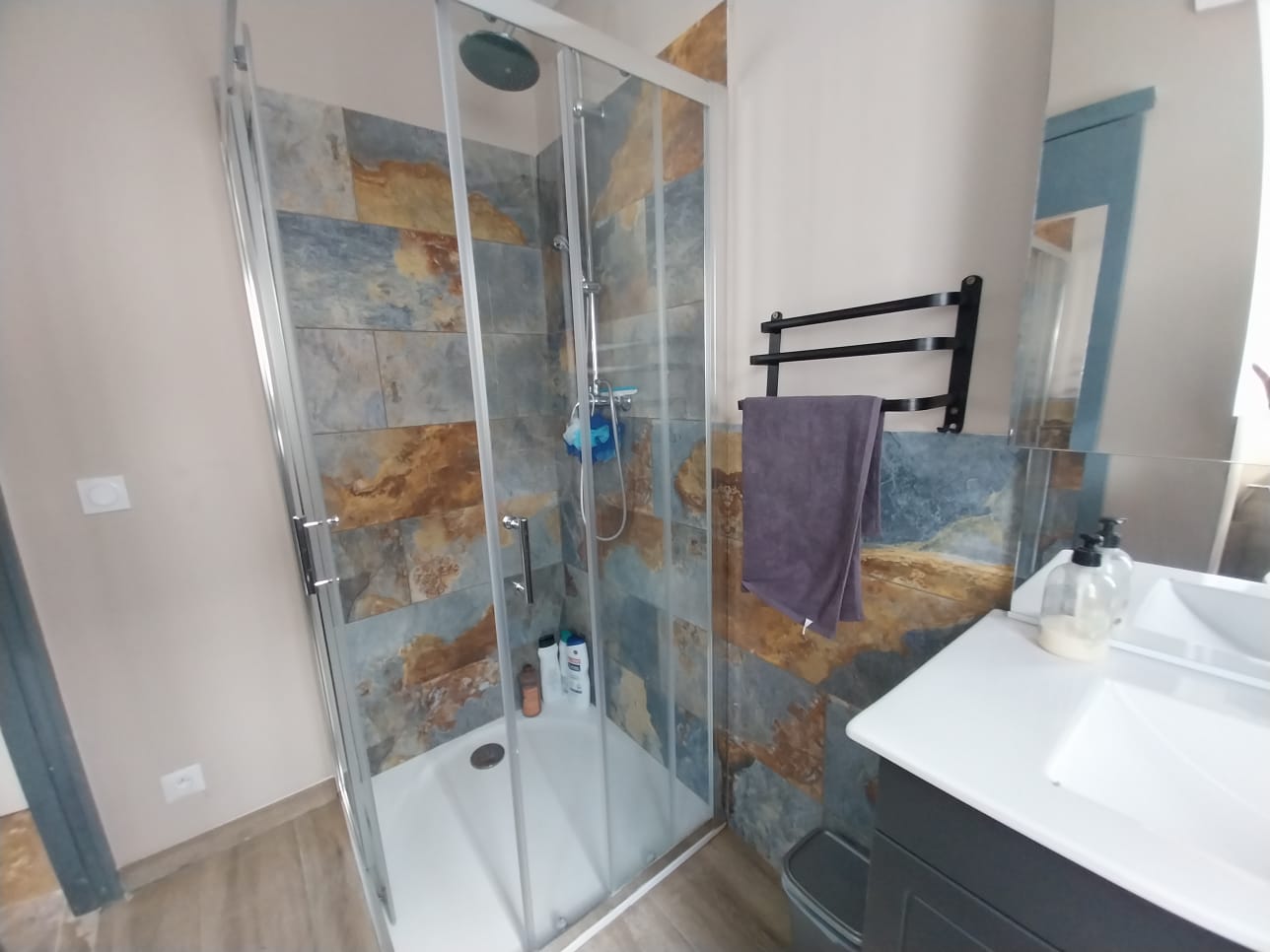 chalet Escala, L