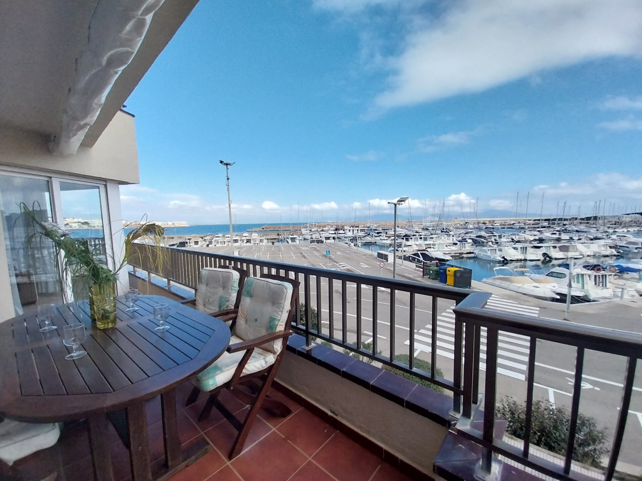 apartment Escala, L