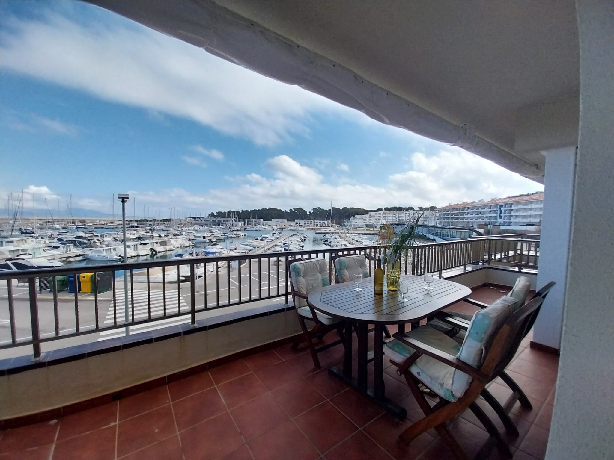 apartment Escala, L