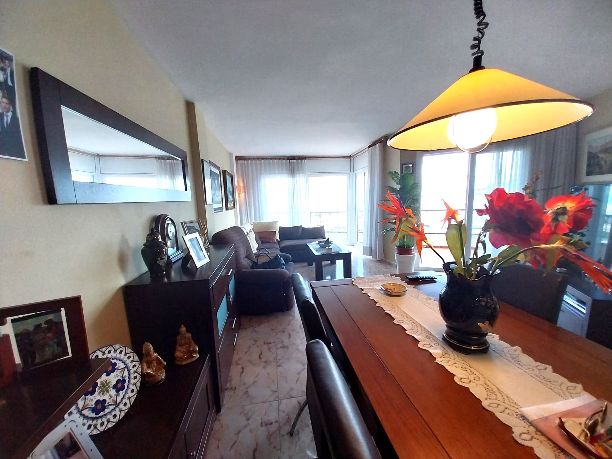 apartment Escala, L