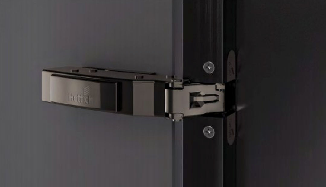 Zawias nakładany Hettich Sensys | Do wąskich ramek | Z dociągiem | Czarny obsydian 8638i + Prowadnik - miniatura 5