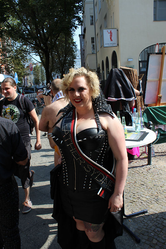 _6091985725