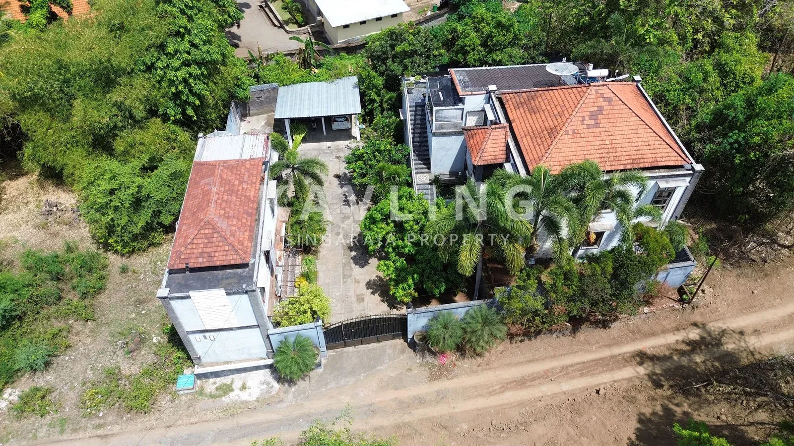 Rumah Villa 3 Lantai Dekat Pantai Lovina - 6