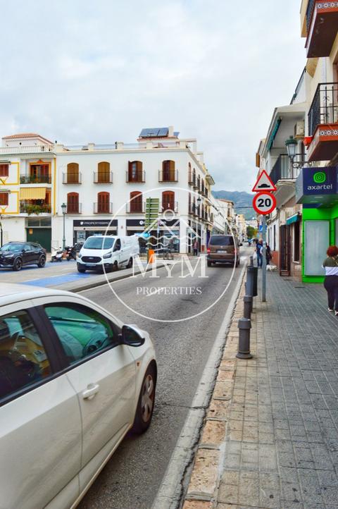 Renovierungsprojekt in Nerja zu verkaufen