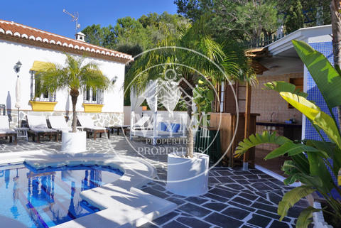 Luxury holiday villa for rent in Montealegre