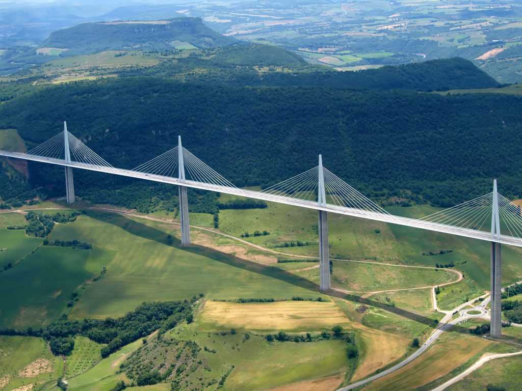 millau viaduct france