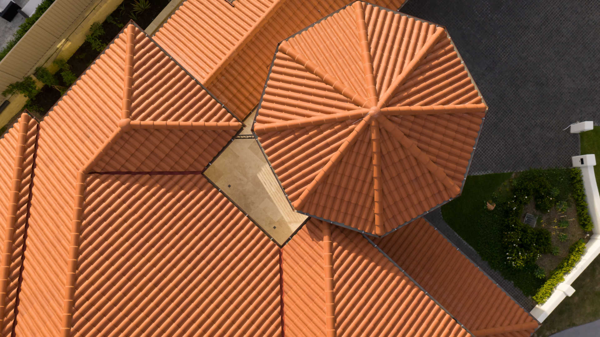 resized 1920x1080 la escandella