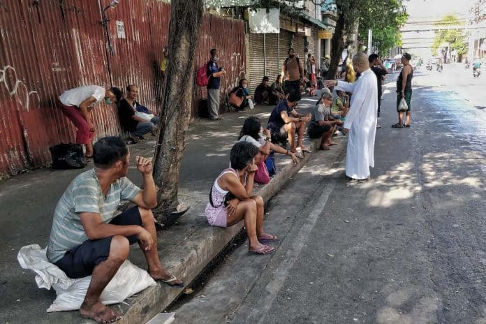 Nas Filipinas, cristãos ajudam 4,5 milhões de pessoas desde o começo da pandemia - Jornal O São Paulo