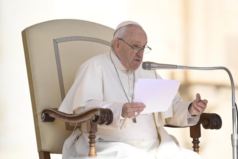 Papa: restabelecer a ponte forte entre jovens e idosos - Jornal O São Paulo