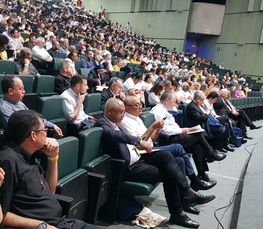 Começou o Simpósio Teológico no 18º Congresso Eucarístico Nacional - Jornal O São Paulo