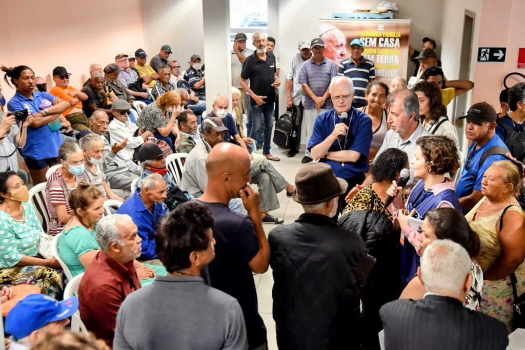 Dom Odilo visita o projeto ‘Estação Cidadania’, voltado às pessoas em situação de rua - Jornal O São Paulo