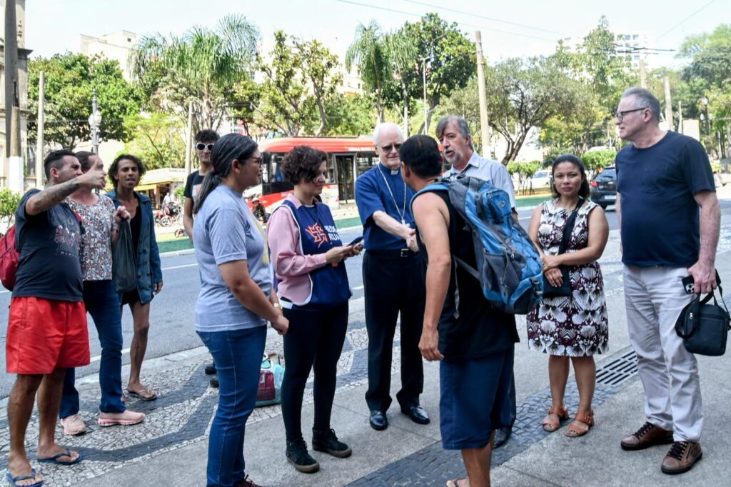 Dom Odilo visita o projeto ‘Estação Cidadania’, voltado às pessoas em situação de rua - Jornal O São Paulo