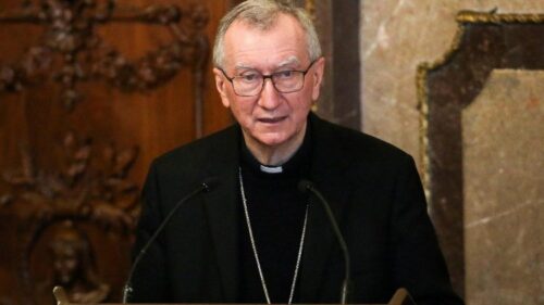 Cardeal Parolin conversa com o presidente da Ucrânia - Jornal O São Paulo
