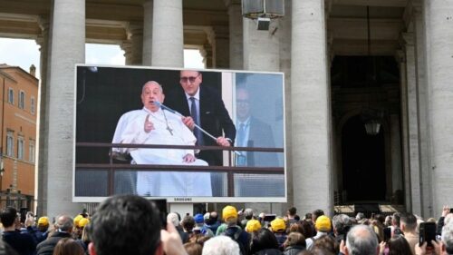 ‘Obrigado a todos’, diz o Papa Francisco ao receber alta médica - Jornal O São Paulo
