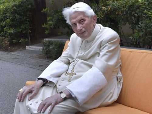 papa emerito bentovi