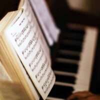 109-musica-liturgica-frame