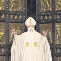 24 abetura porta santa jubileo misericordia01