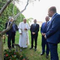 PELA-PAZ-ISRAEL-PALESTINA-OLIVEIRA_Vatican-Media