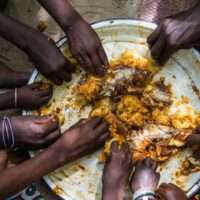 Vicent Tremeau_UNICEF_Crianças comendo em Chade