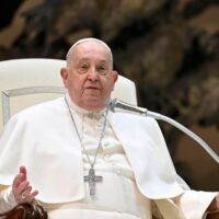 19 papa francisco hospital02 (1)