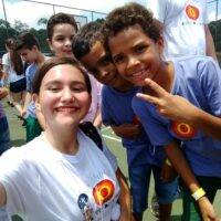 Sonhar com jovens