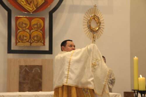 Dom Cícero: ‘A Eucaristia é Cristo em nosso meio’ 