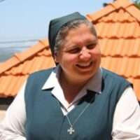 ACN-Noticias-Libano-irmas-religiosas-ajudam-familias-no-pos-guerra-320×202