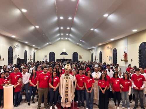 Dom Cícero a crismandos: ‘Sejam católicos de verdade, vivam unidos a Jesus’