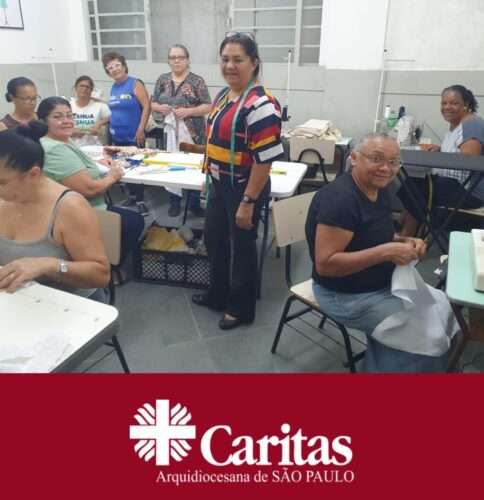 Oficinas de costura e artesanato movimentam paróquia e geram esperança na Lapa