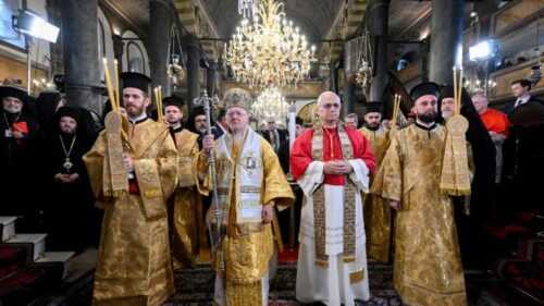 Leão XIV: a comunhão entre todos os batizados é prioridade