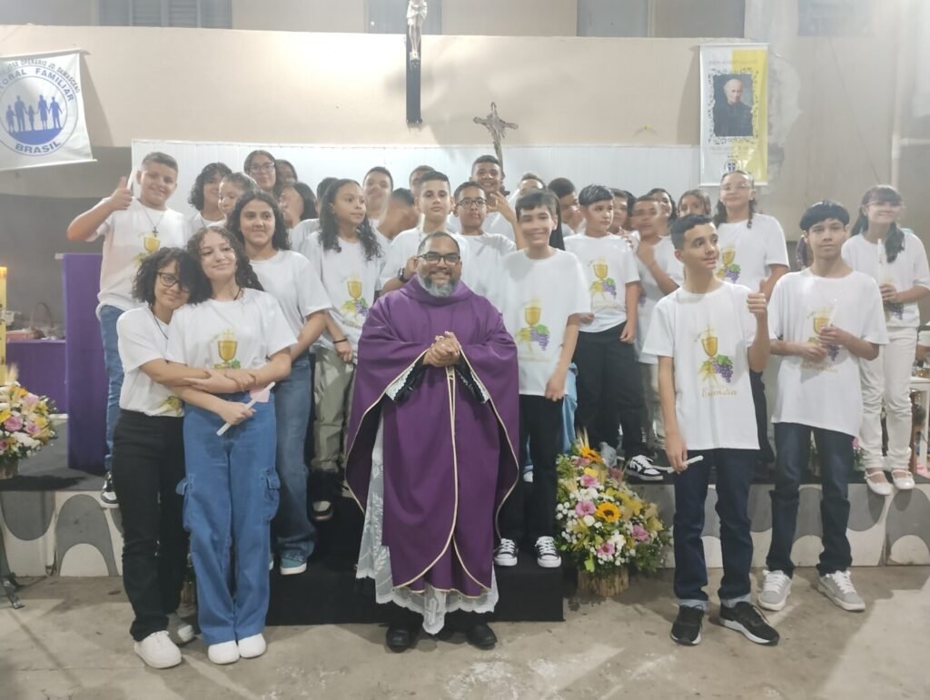 Dom Carlos Silva preside jubileu de ouro sacerdotal do Padre Bragheto e missas com Crismas - Jornal O São Paulo