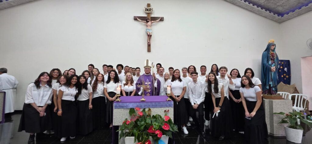 Dom Carlos Silva preside jubileu de ouro sacerdotal do Padre Bragheto e missas com Crismas - Jornal O São Paulo