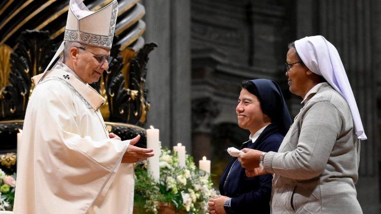 Leão XIV: consagrados são chamados a testemunhar que Deus está presente na história - Jornal O São Paulo