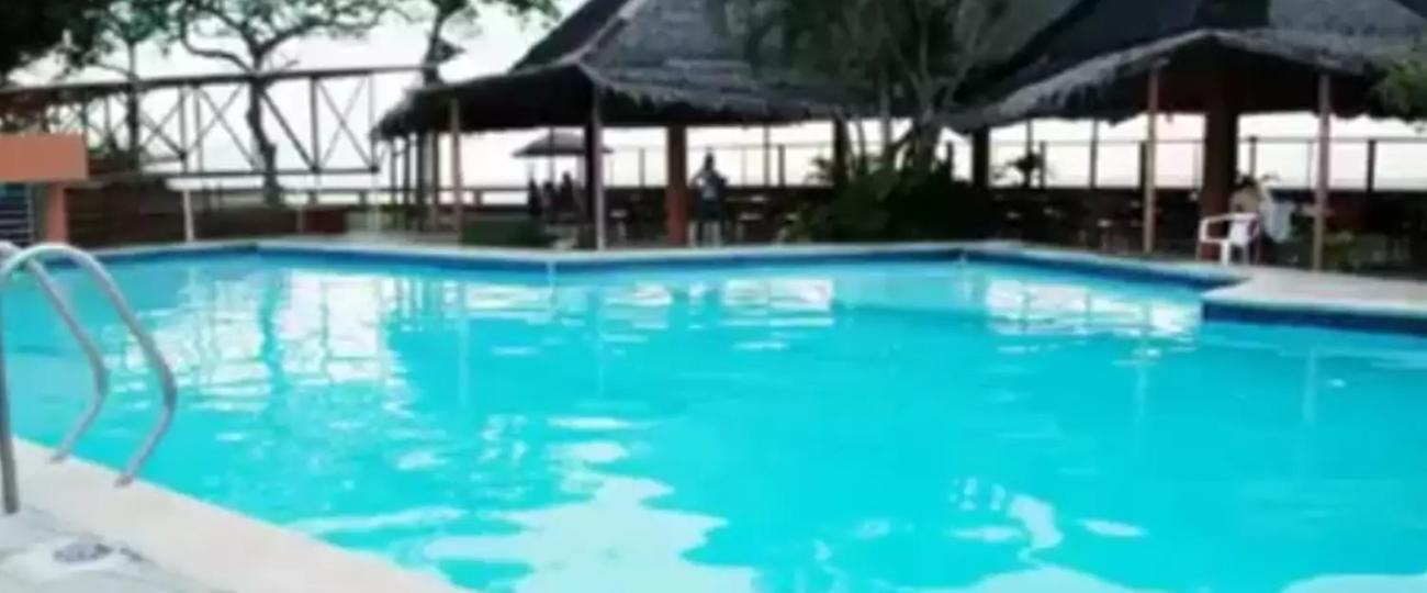 Swimming pool Jaypee Greens Krescent Homes