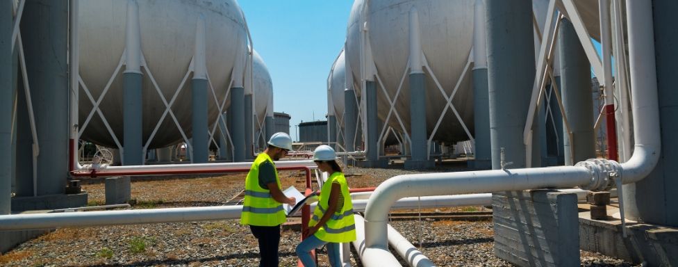 Crude to Career: Build a Future in Energy Leadership with a Premier Online MBA in Petroleum & Natural Gas Management