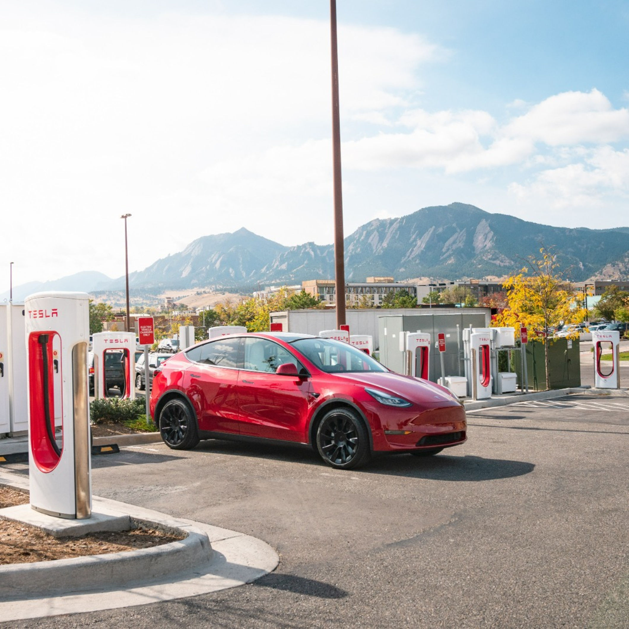 Tesla Supercharger Image 2