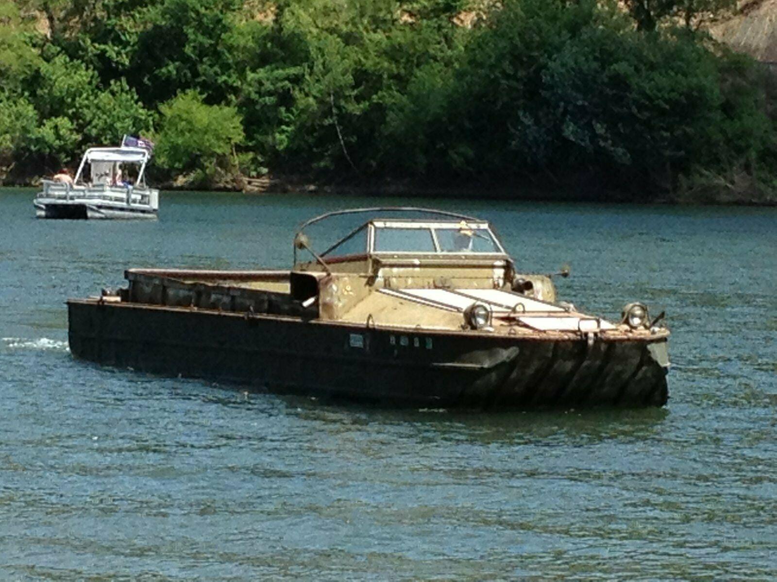 Amphibious vehicle Dukw 1945 GMC for sale