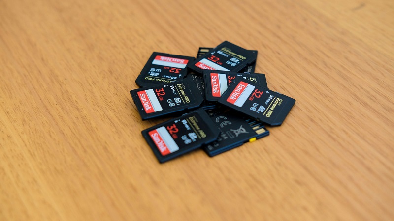 a pile of memory cards