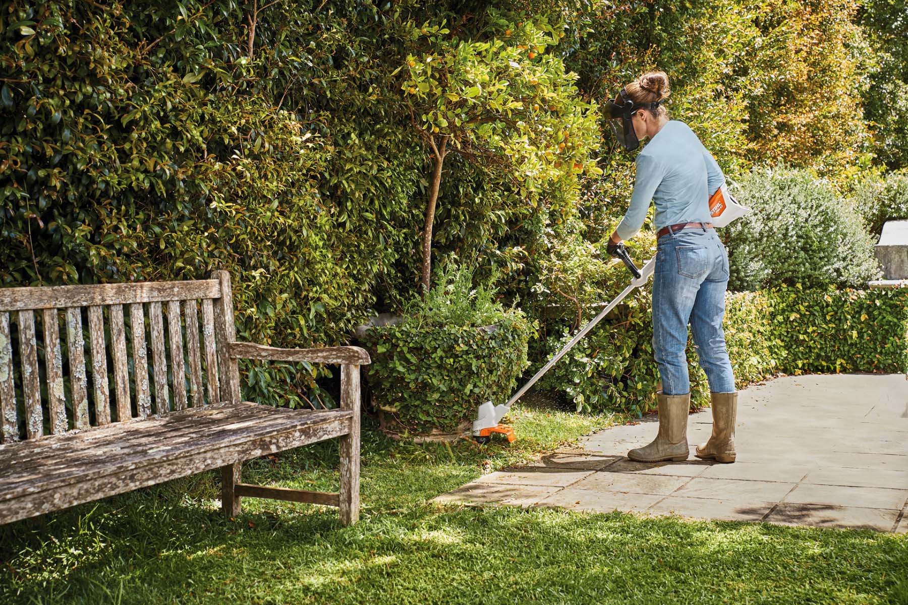 STIHL FSA 57 Line Trimmer for medium gardens at STIHL SHOP